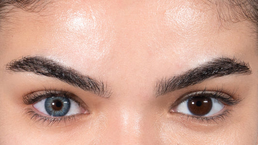 Lentilles de couleur bleue, Le Saphir