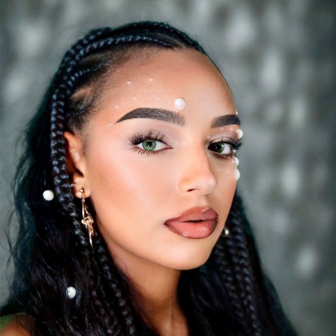 Lentille de couleur vert clair, L'Agathe, un vert minéral raffiné.