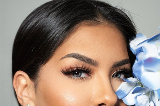 Lentilles de couleur bleu irisé, Le Diamant Bleu