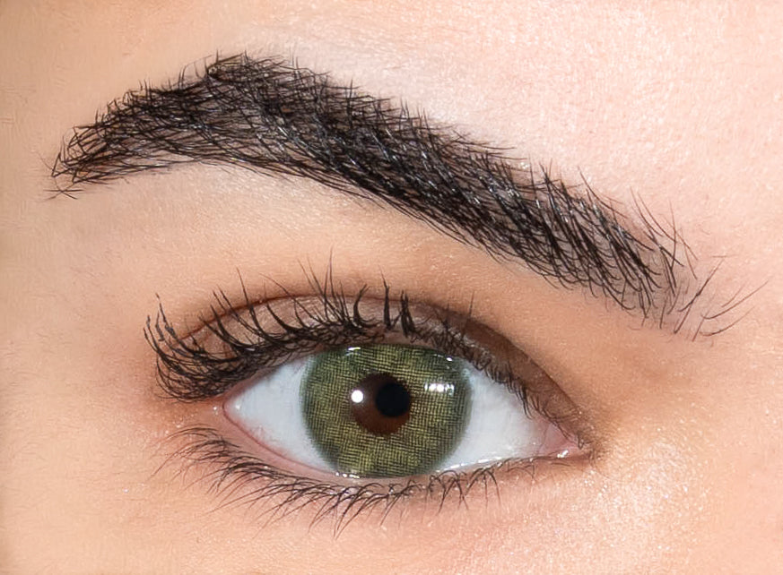 Lentille de couleur vert clair, L'Agathe, un vert minéral raffiné.