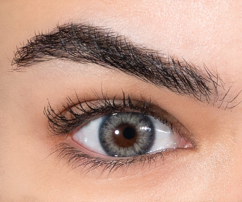 Lentilles de couleur bleu irisé, Le Diamant Bleu